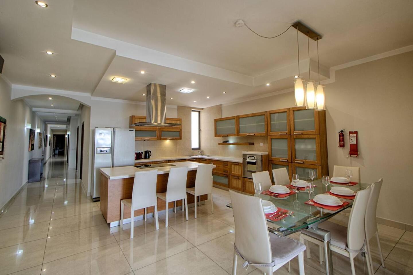 The Strand Apartments By Homely Sliema Exterior photo