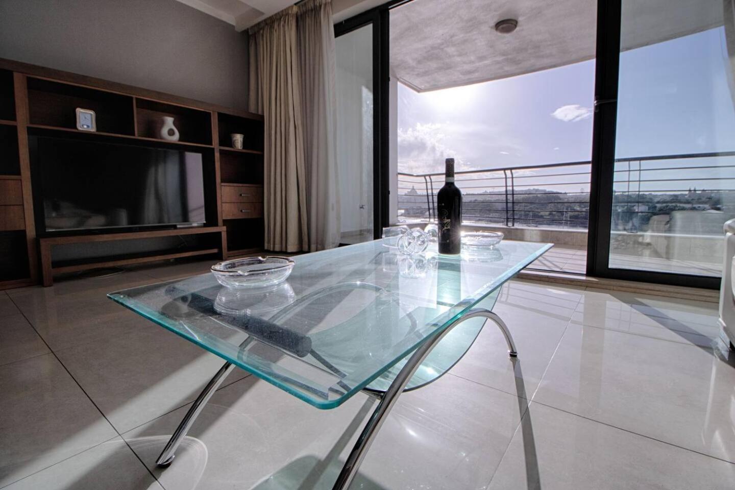 The Strand Apartments By Homely Sliema Exterior photo